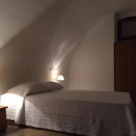 Oda ve Kahvaltı Cefalicchio 4*